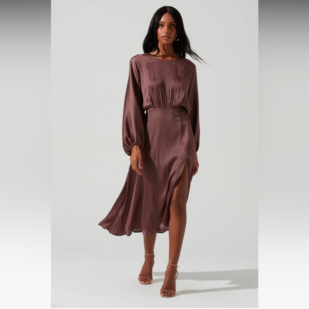 ASTR the label Marin Dolman Sleeve Midi Dress in espresso sz small